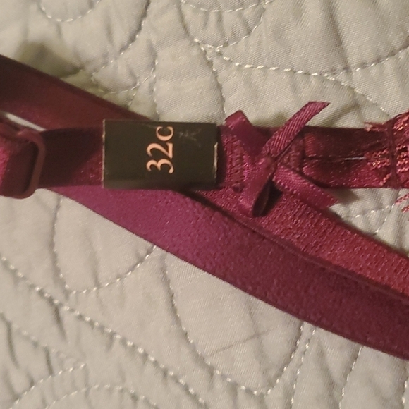 Victoria's Secret Dream Angels Pushup Without Padding Size 32C - Picture 2 of 4